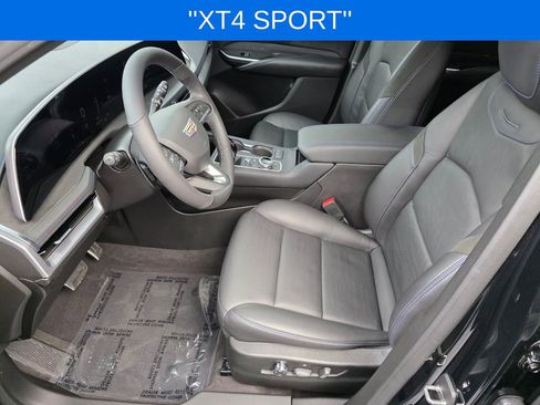 Used 2024 Cadillac XT4 Sport FWD image 9