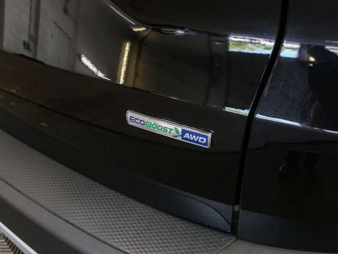 Used 2020 Ford Escape SEL AWD/4WD image 10
