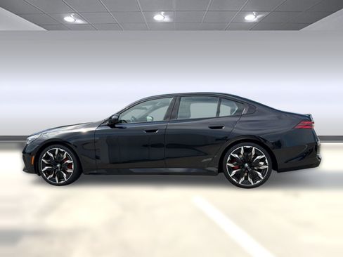 New 2027 BMW 540i xDrive w/ Executive Package AWD/4WD image 2