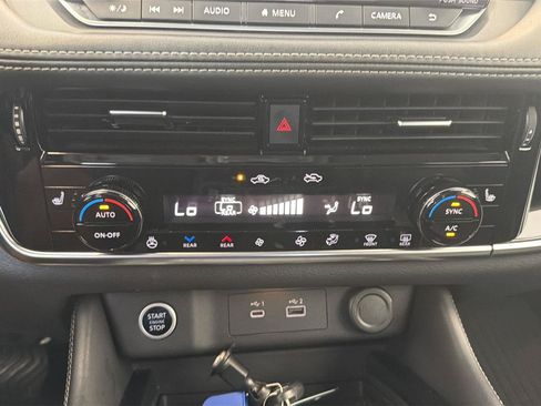 Used 2022 Nissan Rogue SL FWD image 18