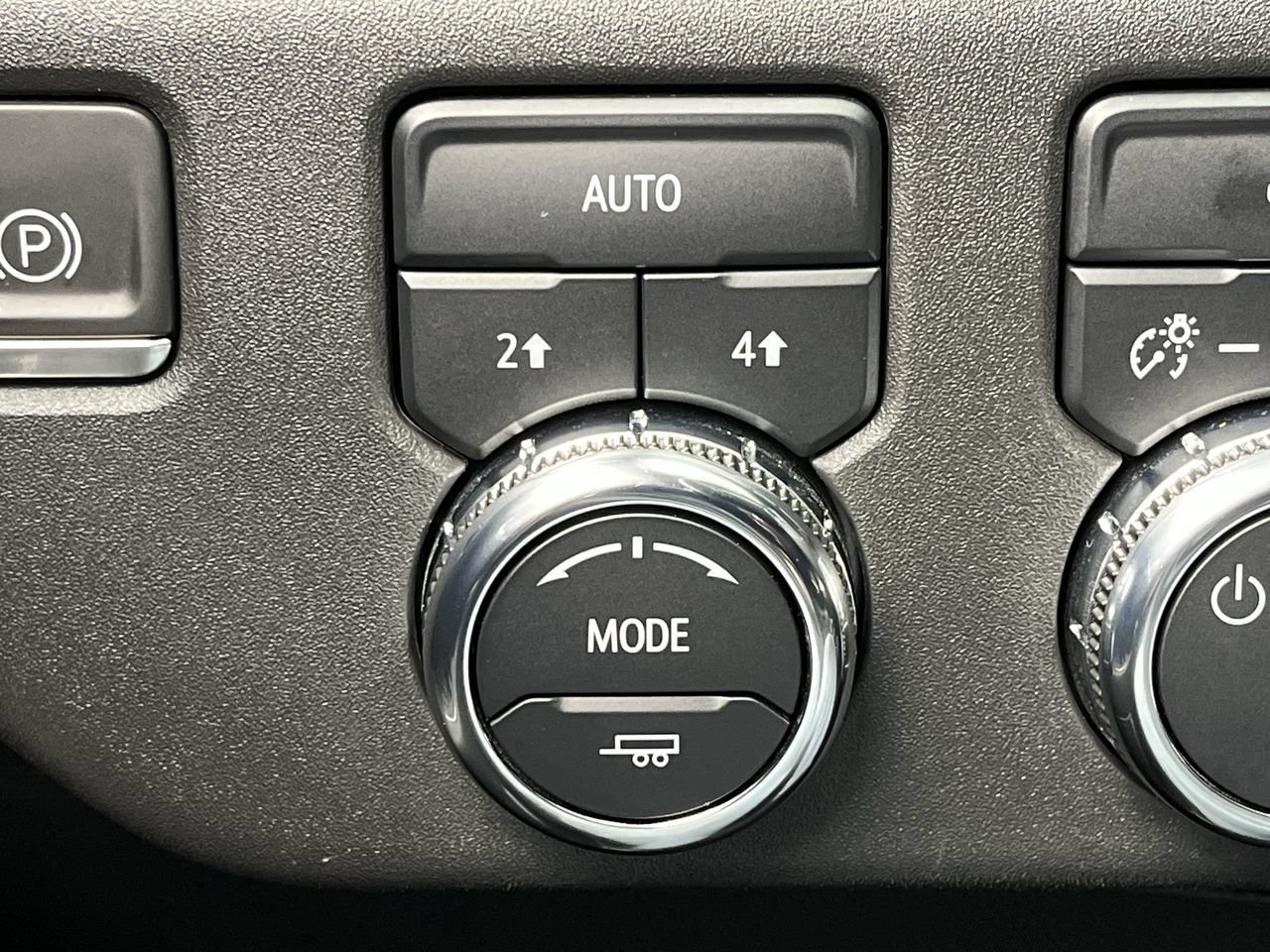 Used 2023 GMC Sierra 1500 SLE AWD/4WD image 17