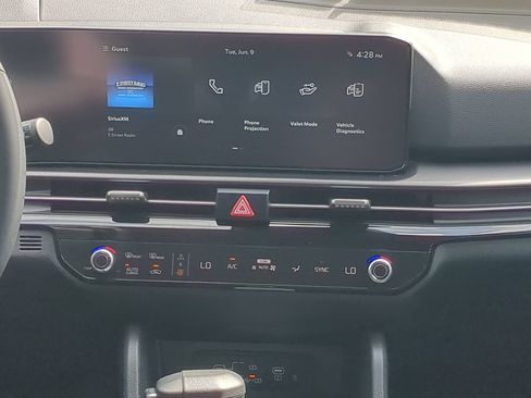 New 2026 Kia Sportage EX FWD image 16