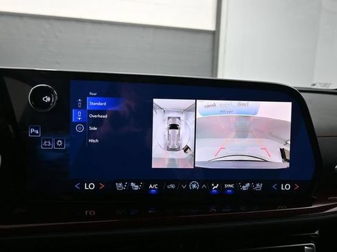 New 2026 Chevrolet Traverse RS w/ LPO, Floor Liner Package FWD image 19