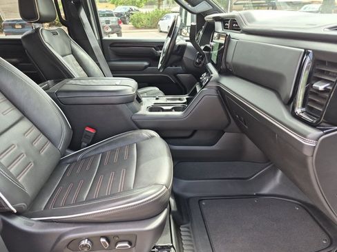 Used 2025 GMC Sierra 2500 AT4X AWD/4WD image 21