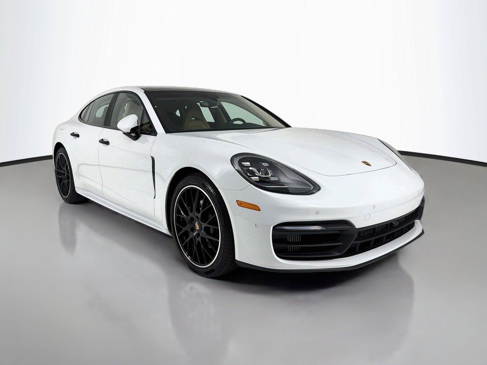 Used 2022 Porsche Panamera 4 AWD/4WD image 31
