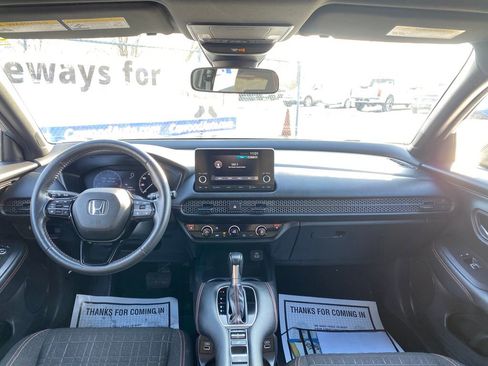 Used 2023 Honda HR-V Sport image 18
