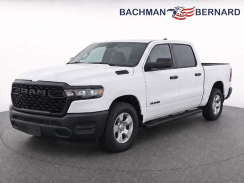 Used 2025 RAM 1500 Tradesman AWD/4WD image 3