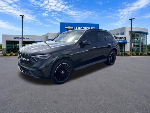 Used 2023 Mercedes-Benz GLC 300 4MATIC image 3