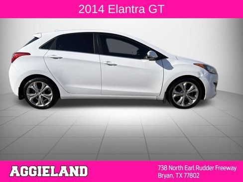 Used 2014 Hyundai Elantra GT w/ Option Group 02 FWD image 2