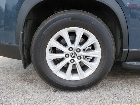 Used 2025 Toyota Grand Highlander FWD image 13