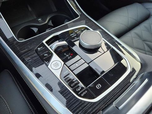 Used 2026 BMW X5 xDrive40i w/ M Sport Package AWD/4WD image 15