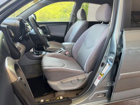 Used 2007 Toyota RAV4 2WD image 8