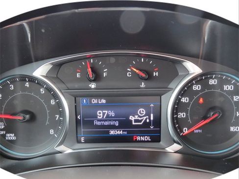 Used 2023 Chevrolet Equinox LT w/ Driver Convenience Package image 11