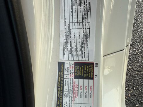 Used 2020 Nissan 370Z Coupe image 25