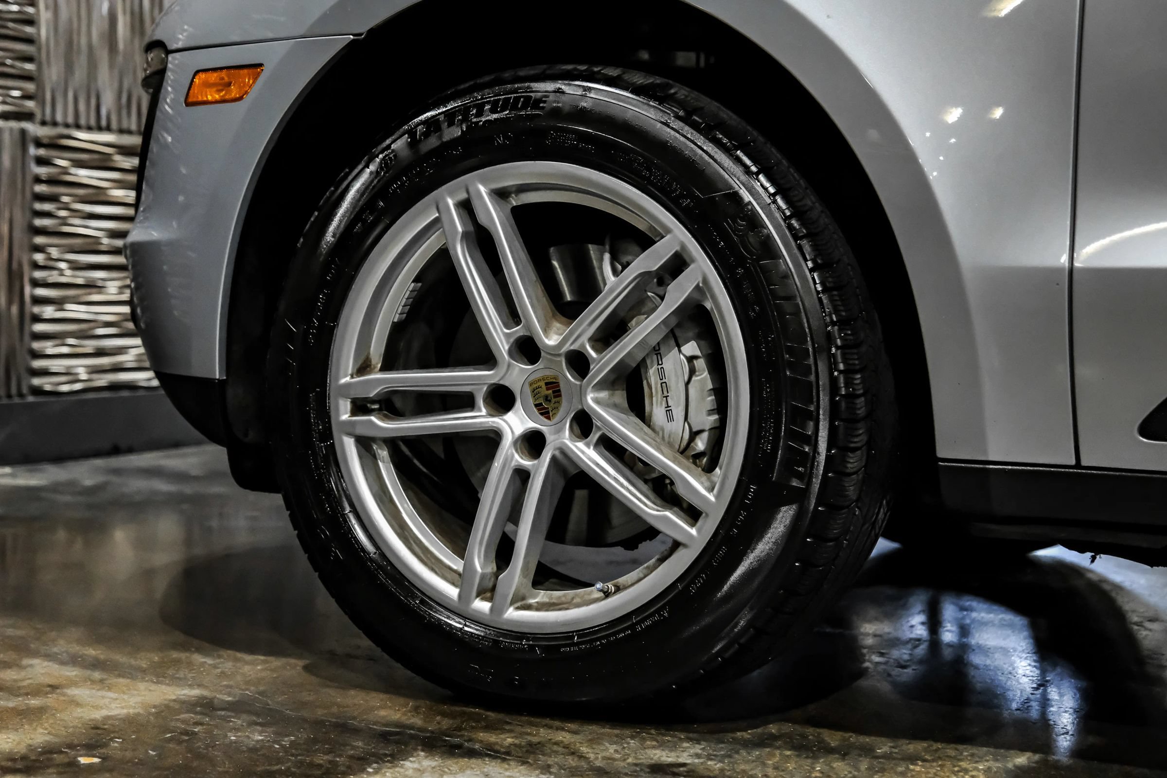 Used 2017 Porsche Macan S AWD/4WD image 56