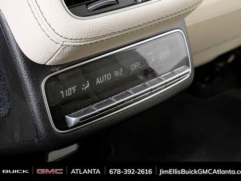 Used 2022 Mercedes-Benz GLS 450 4MATIC image 21