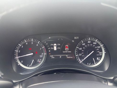 Used 2021 Toyota Highlander XSE FWD image 19