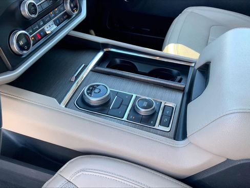 Certified 2024 Ford Expedition Max Limited image 17