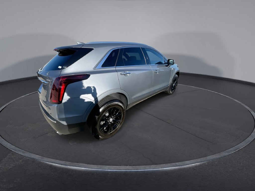 Certified 2025 Cadillac XT5 Luxury FWD image 8