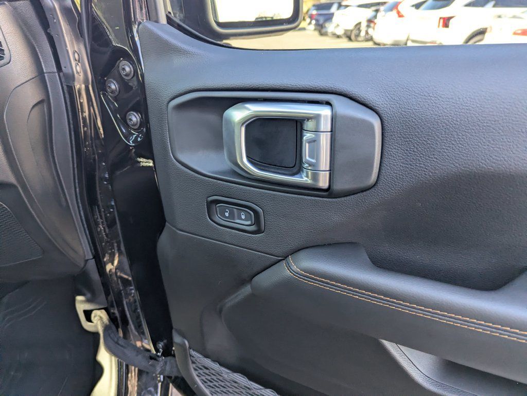 Used 2023 Jeep Gladiator Overland AWD/4WD image 33