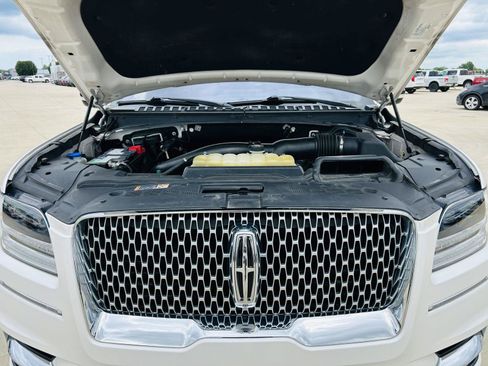 Used 2019 Lincoln Navigator Reserve AWD/4WD image 51