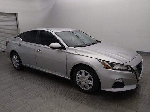 Used 2020 Nissan Altima 2.5 S FWD image 11
