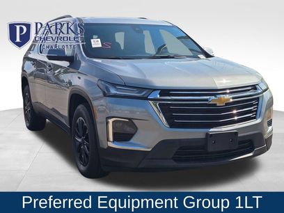 Used 2024 Chevrolet Traverse LT