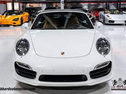 Used 2015 Porsche 911 4 Cabriolet image 11