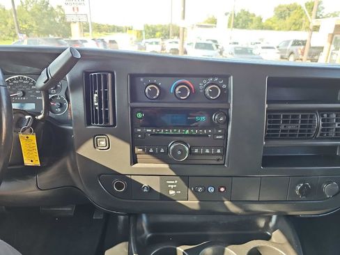 Used 2013 Chevrolet Express 2500 LT w/ LT Preferred Equipment Group image 32