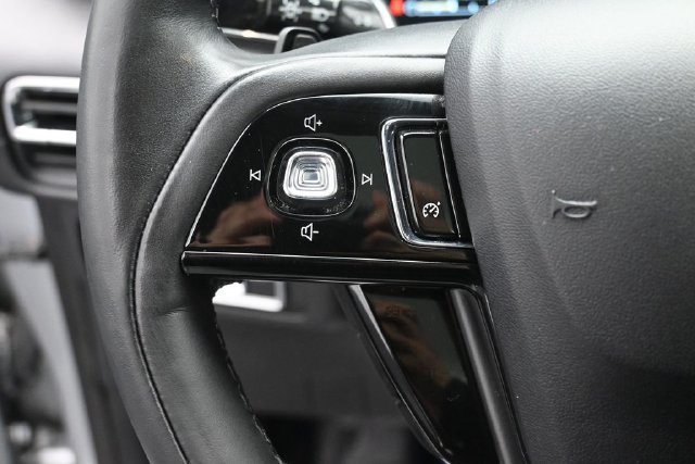 Certified 2022 Lincoln Corsair Reserve w/ Elements Package FWD image 12