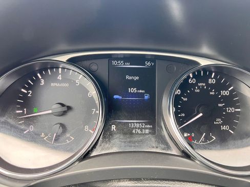 Used 2014 Nissan Rogue SV image 11