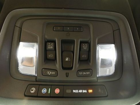 Used 2020 GMC Sierra 1500 AT4 w/ AT4 Premium Package AWD/4WD image 42
