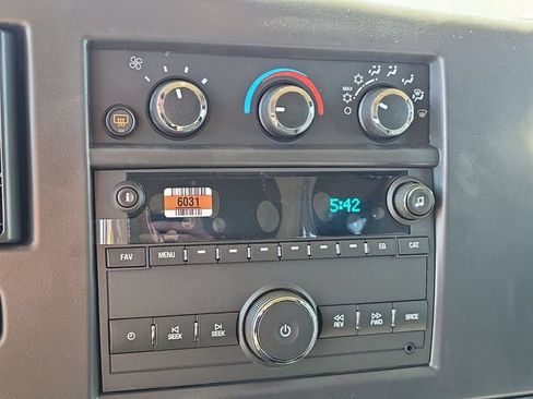 New 2026 GMC Savana 3500 LS w/ Chrome Appearance Package RWD image 13