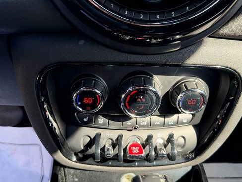 Used 2017 MINI Cooper Clubman FWD image 26