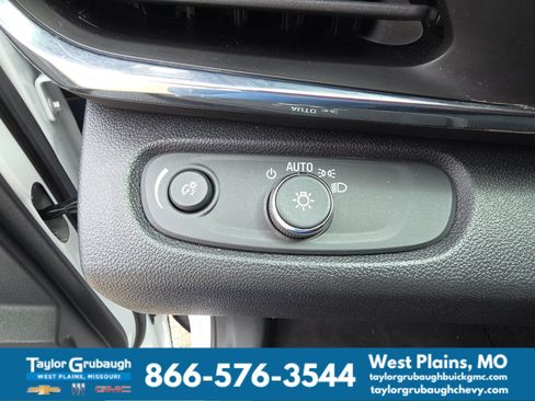 Used 2025 Buick Envista Preferred w/ Convenience I Package FWD image 20