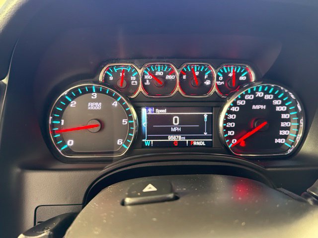 Used 2018 Chevrolet Suburban LT AWD/4WD image 3