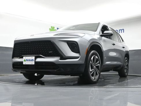 New 2026 Buick Enclave Sport Touring w/ Power Package image 6