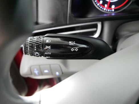 Used 2023 Hyundai Elantra SEL image 31