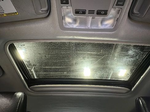 Used 2013 Toyota Camry SE image 25