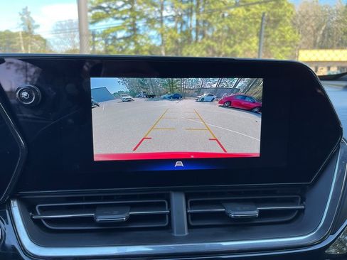 Used 2024 Chevrolet Trax RS w/ Driver Confidence Package image 11