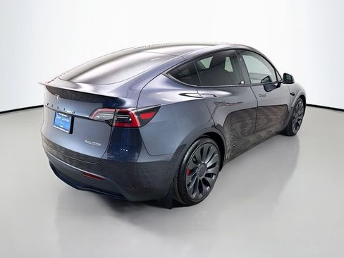 Used 2024 Tesla Model Y Performance AWD/4WD image 7