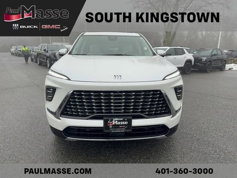 Used 2025 Buick Enclave Avenir w/ Trailering Package, 5000 lbs. image 2