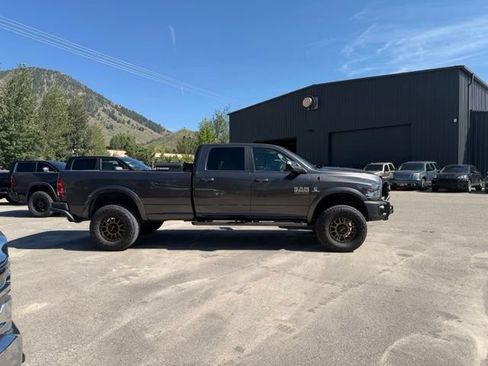 Used 2018 RAM 3500 Big Horn w/ Sport Appearance Group AWD/4WD image 25