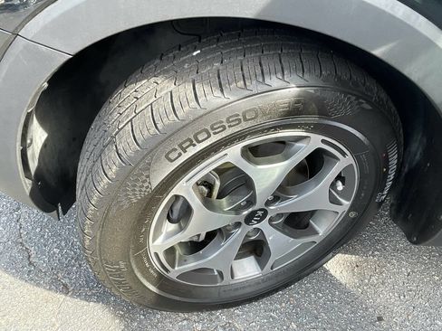 Used 2020 Kia Telluride EX image 30