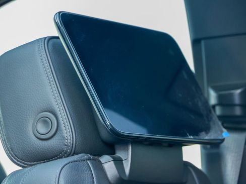 Used 2024 GMC Yukon XL Denali w/ Advanced Technology Package image 66