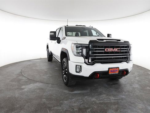 Used 2023 GMC Sierra 2500 AT4 w/ AT4 Premium Plus Package image 3