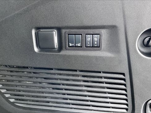 New 2026 Chevrolet Suburban Z71 w/ Comfort Package image 17