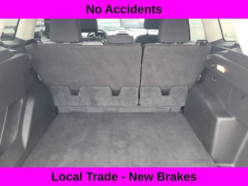 Used 2017 Ford Escape SE w/ Equipment Group 201A FWD image 13