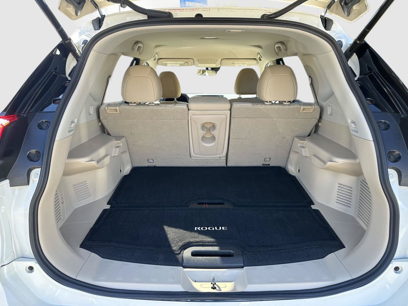 Used 2020 Nissan Rogue SV AWD/4WD image 40