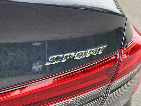 Used 2024 Honda Civic Sport image 5